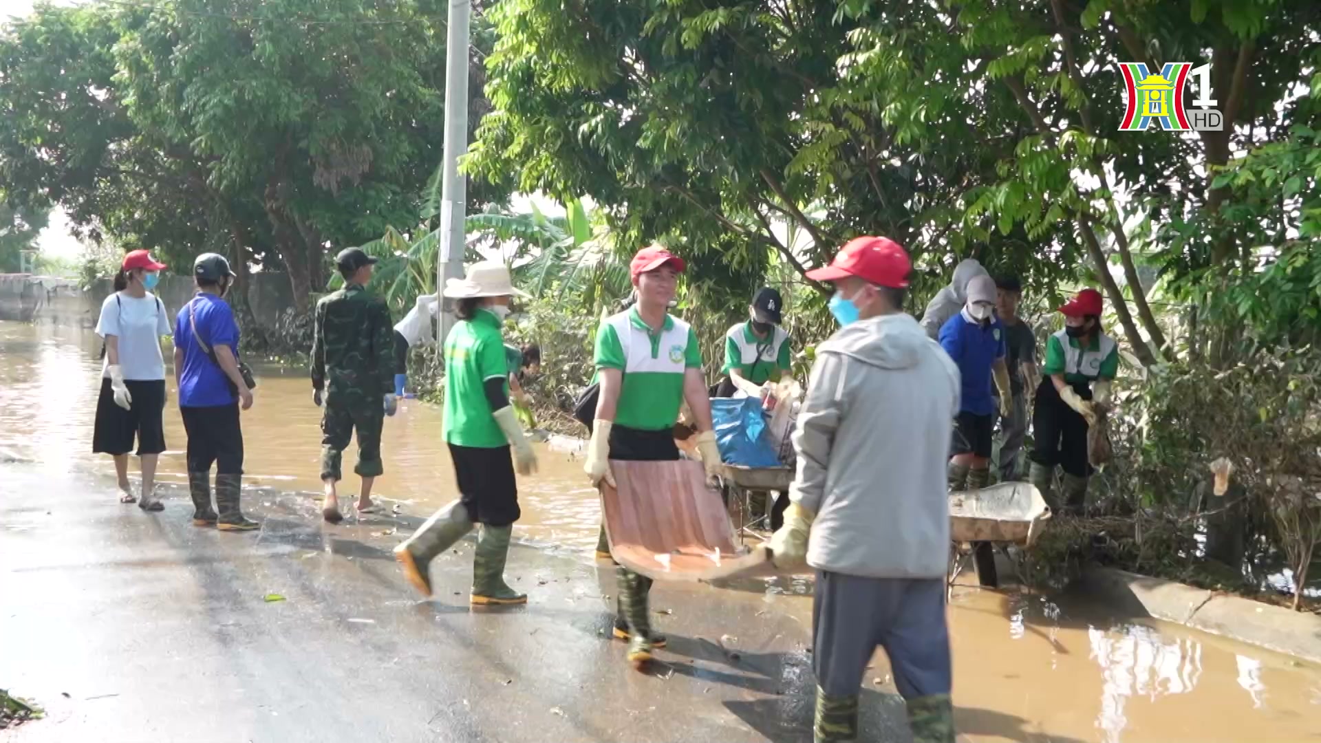 Người Hà Nội du xuân